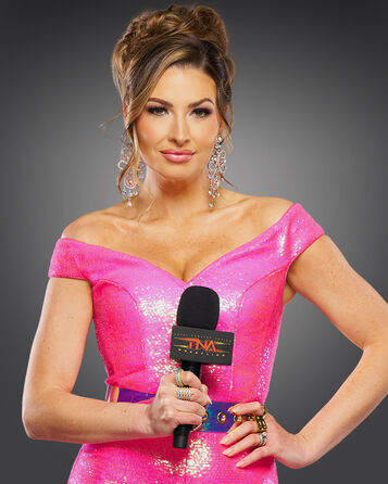 POST-SHOW Meet & Greet: McKenzie Mitchell | April 10, 2026 | Wolstein Center | Cleveland, OH (Copy)